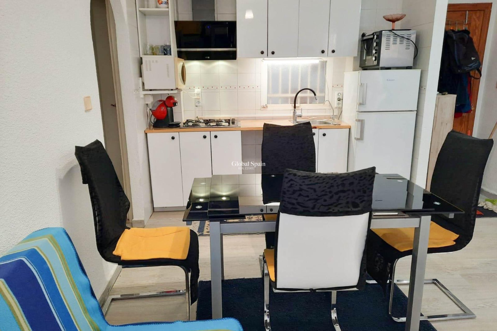 Wederverkoop - APPARTEMENT -
TORREVIEJA - Center