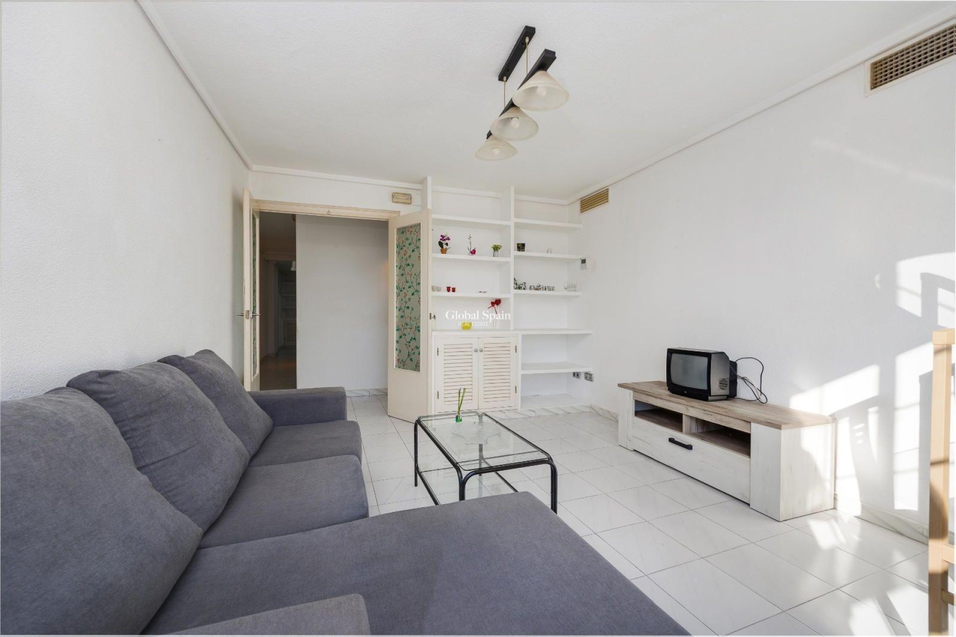 Wederverkoop - APPARTEMENT -
TORREVIEJA - Center
