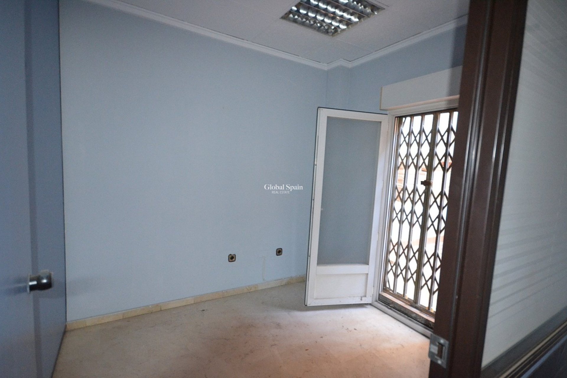 Wederverkoop - APPARTEMENT -
TORREVIEJA - Center