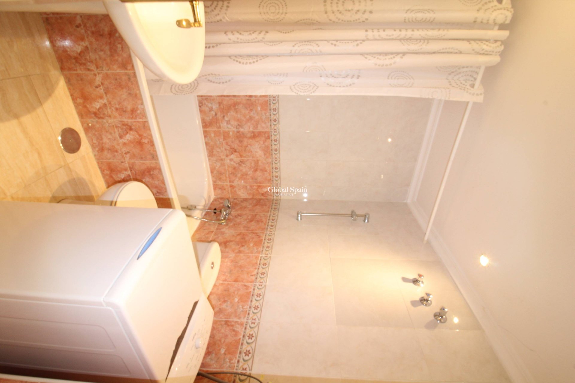 Wederverkoop - APPARTEMENT -
TORREVIEJA - Center