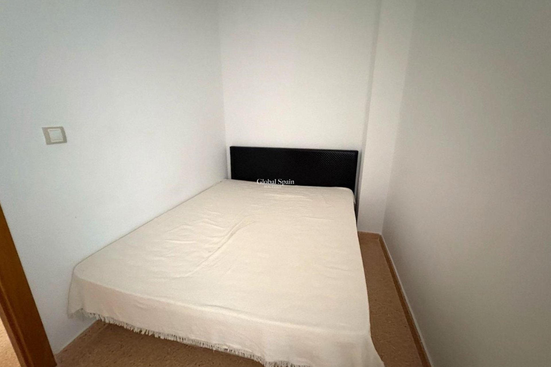 Wederverkoop - APPARTEMENT -
TORREVIEJA - Center