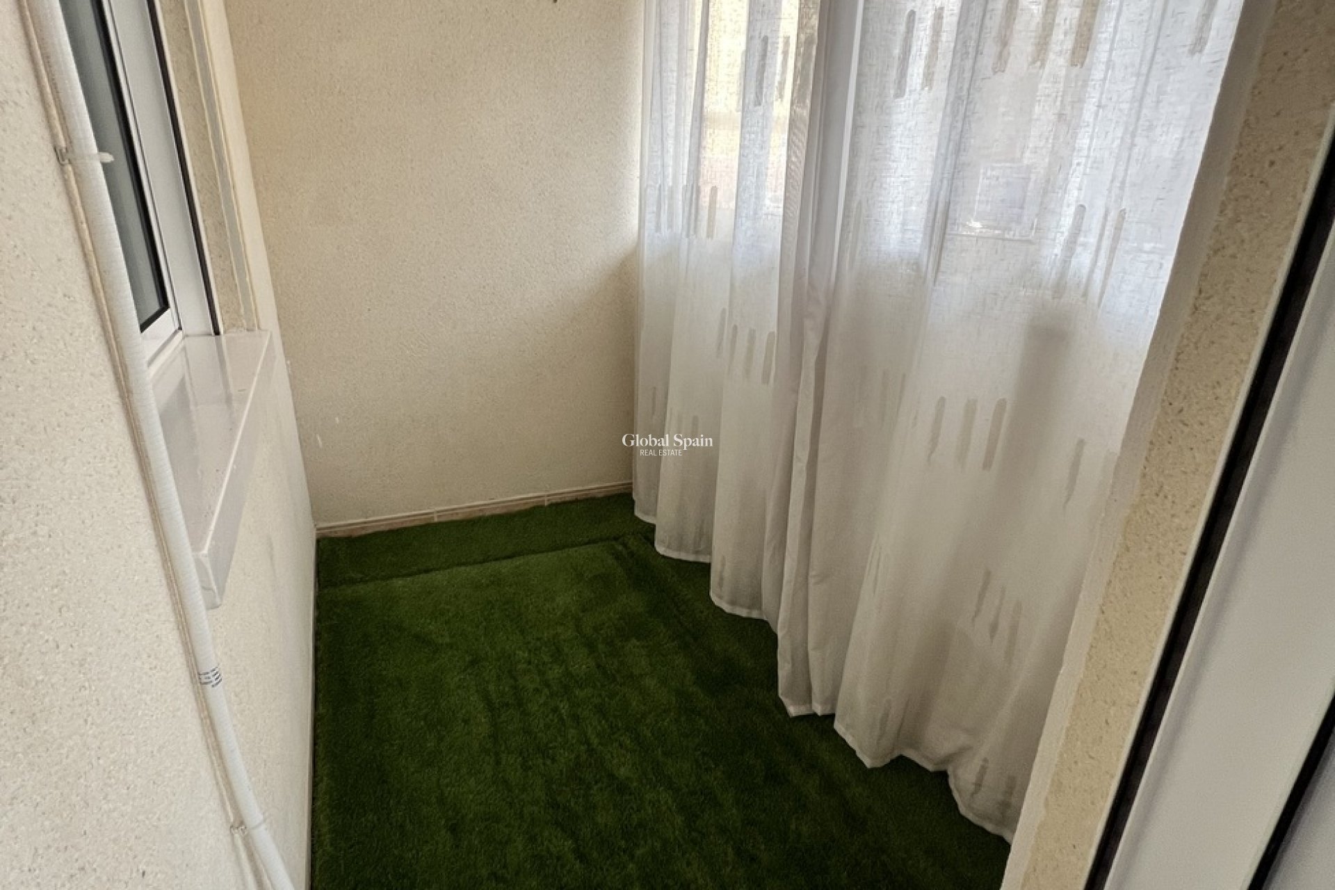 Wederverkoop - APPARTEMENT -
TORREVIEJA - Center