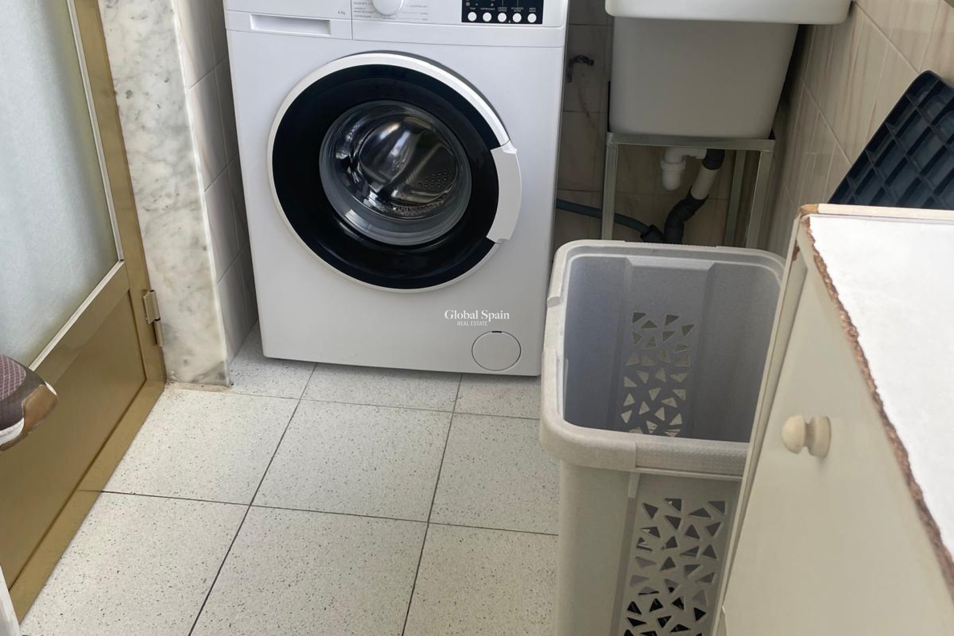 Wederverkoop - APPARTEMENT -
TORREVIEJA - Center