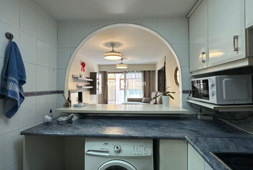 Wederverkoop - APPARTEMENT -
TORREVIEJA - Center