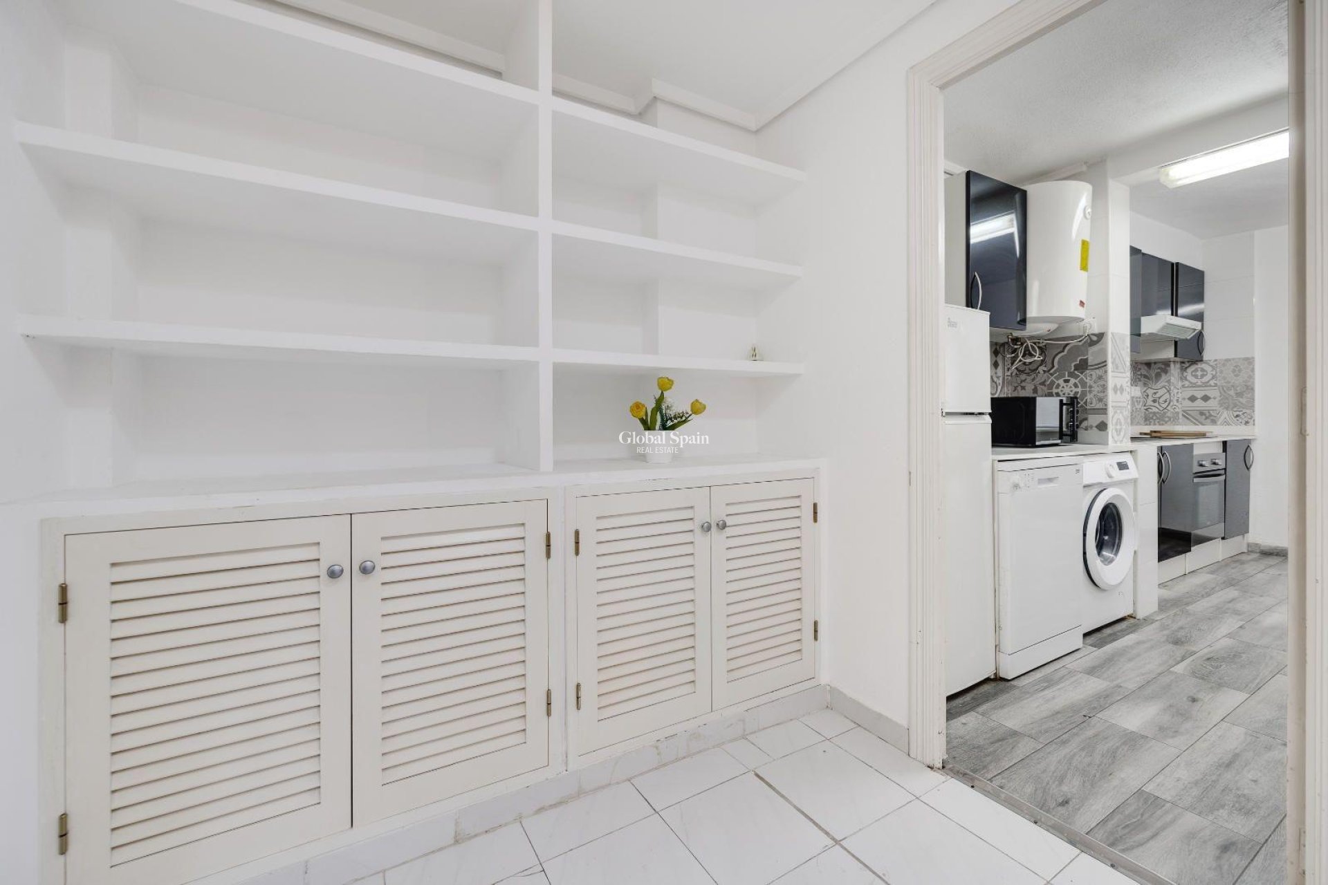 Wederverkoop - APPARTEMENT -
TORREVIEJA - Center