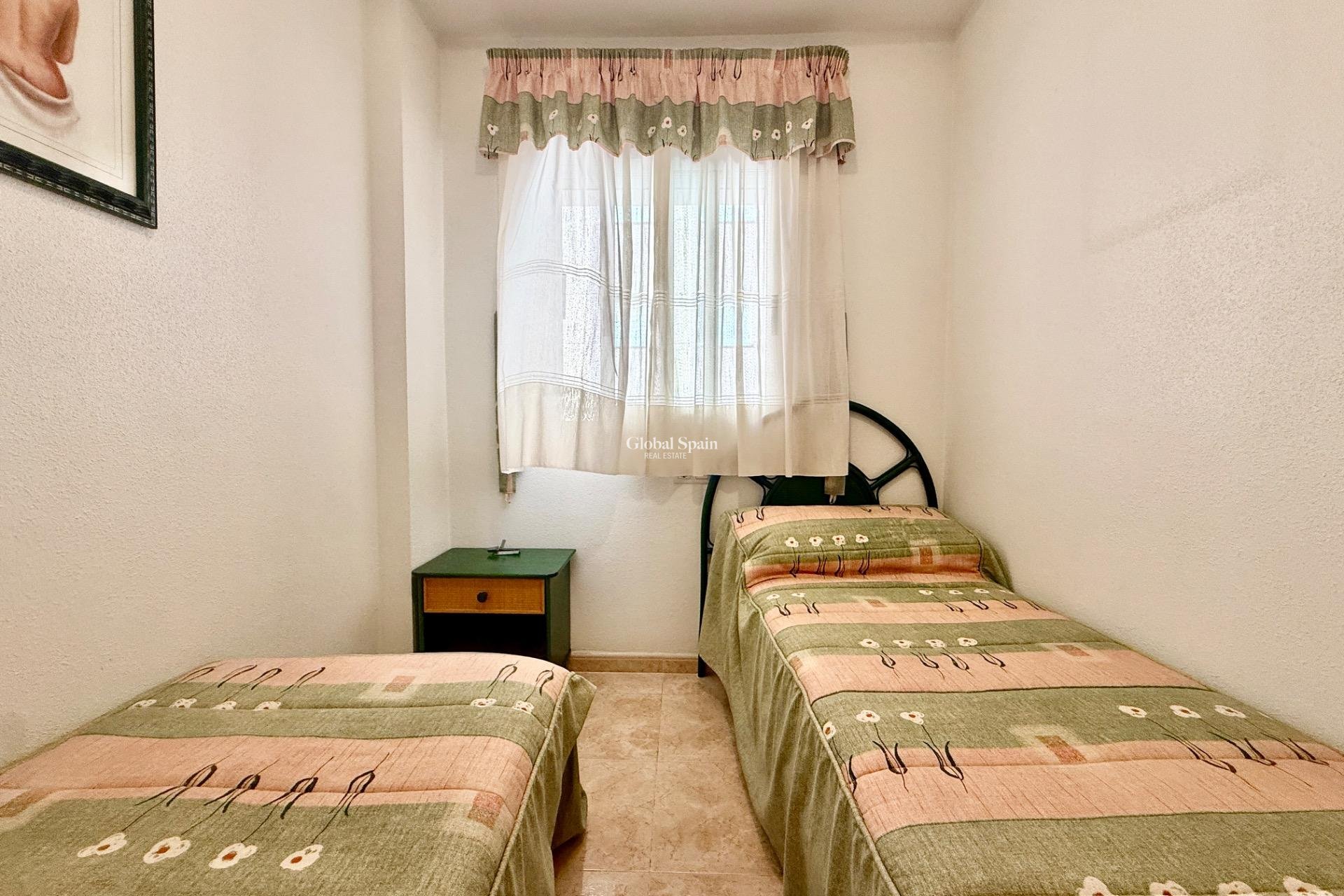 Wederverkoop - APPARTEMENT -
TORREVIEJA - Center