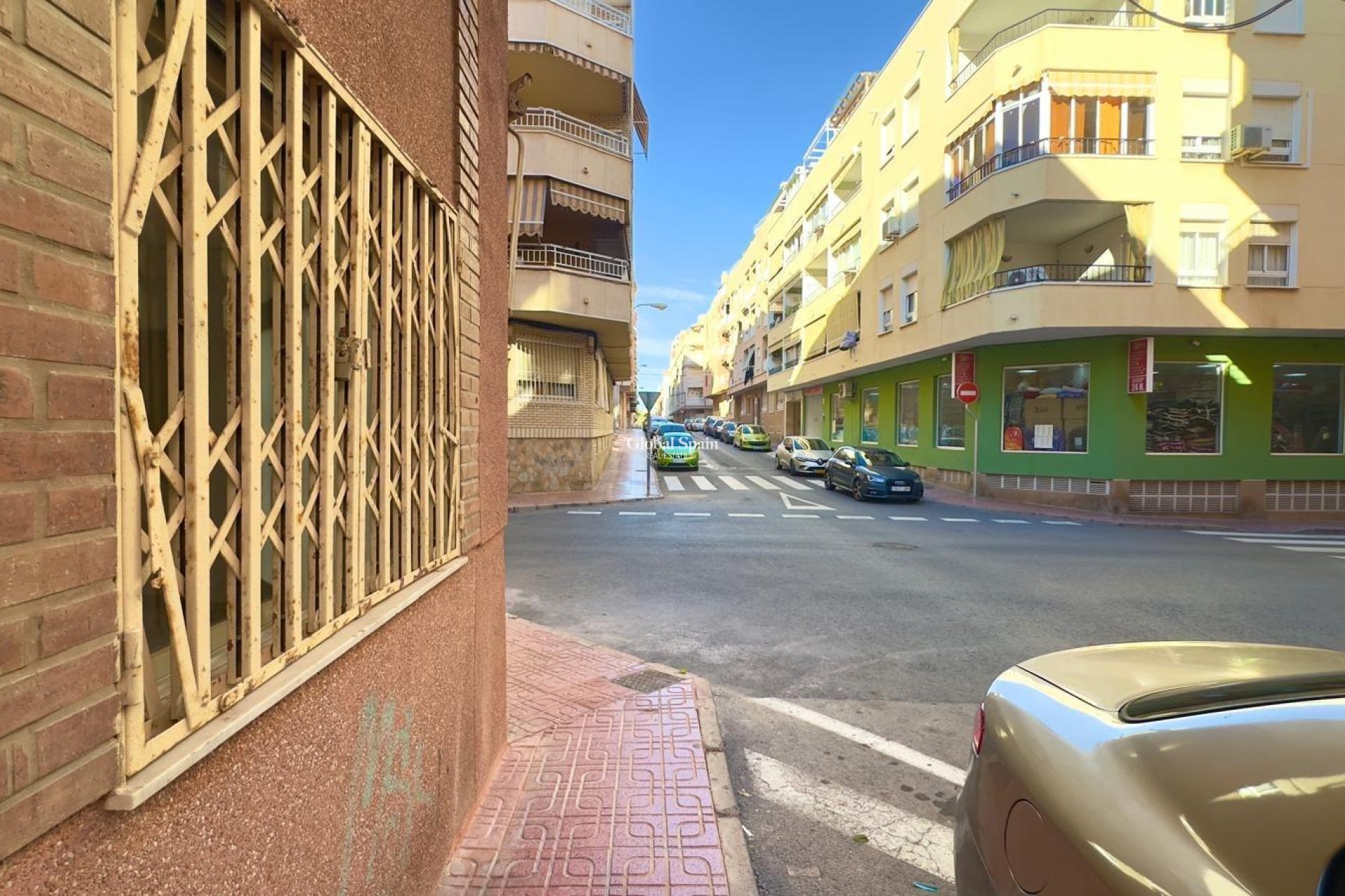 Wederverkoop - APPARTEMENT -
TORREVIEJA - Center