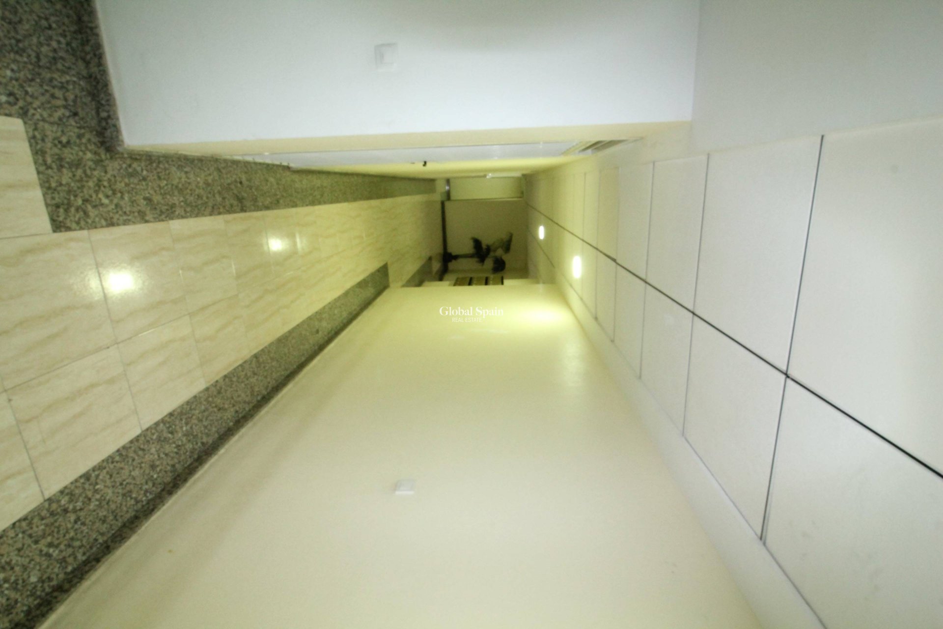 Wederverkoop - APPARTEMENT -
TORREVIEJA - Center