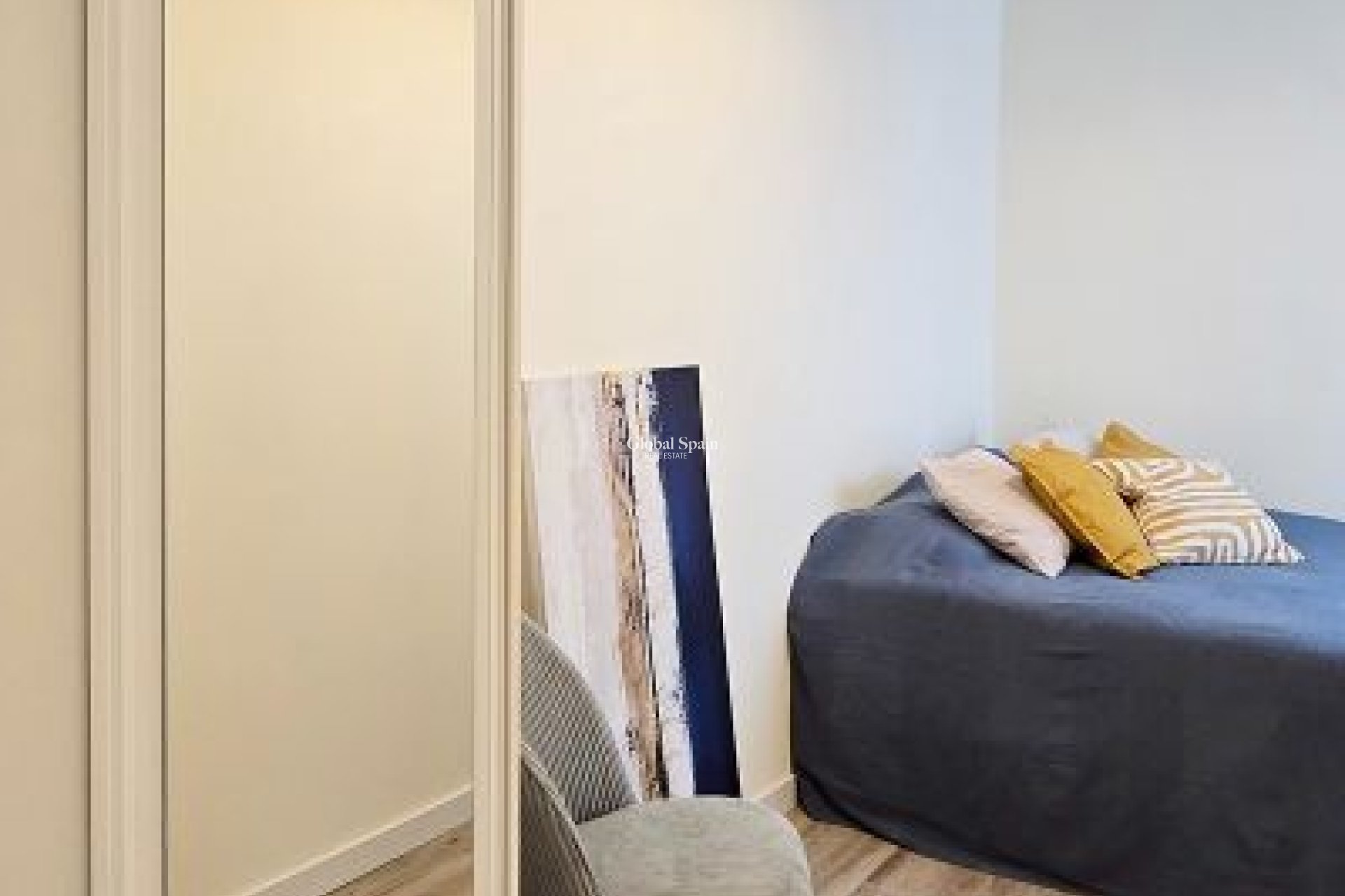 Wederverkoop - APPARTEMENT -
TORREVIEJA - Center