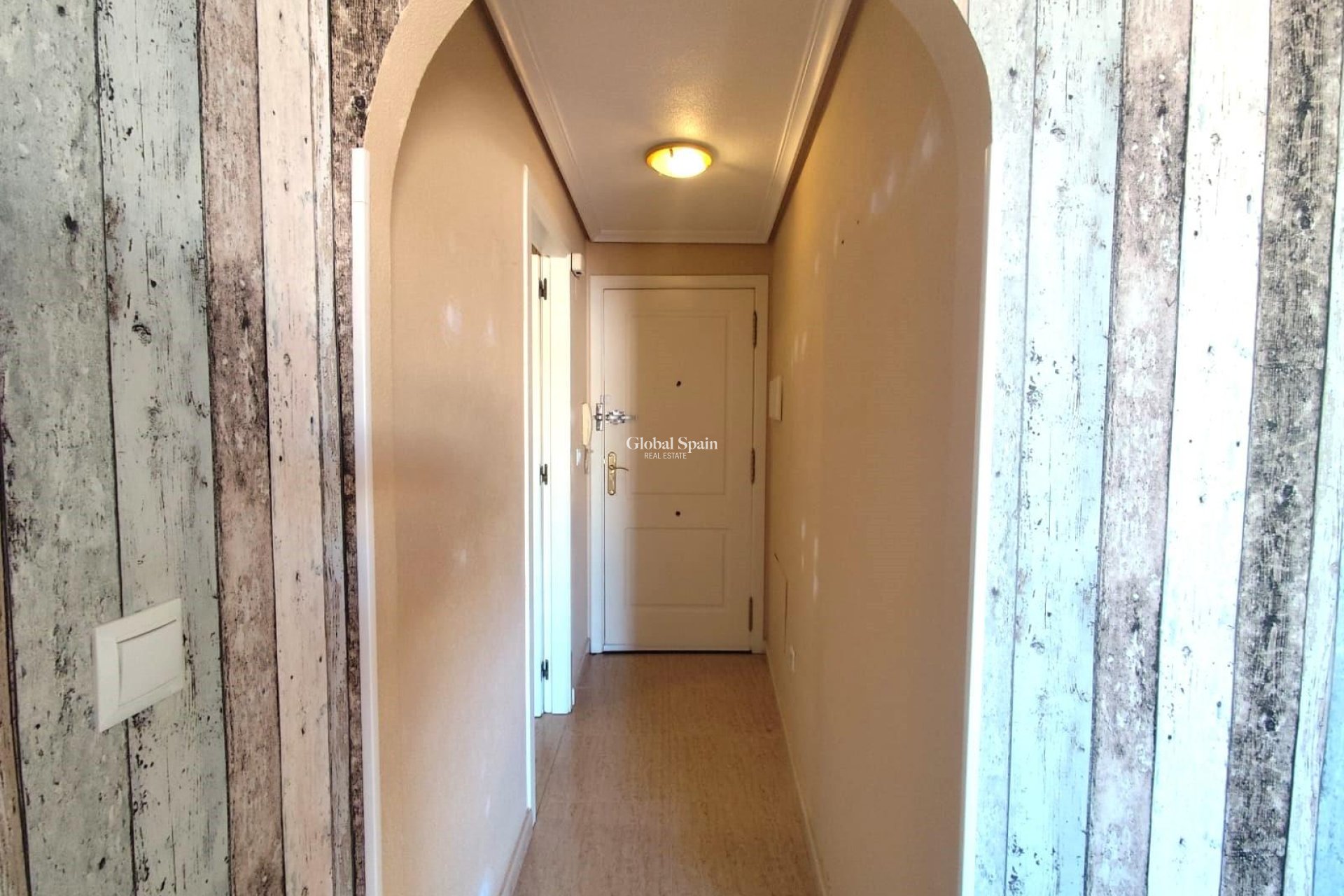 Wederverkoop - APPARTEMENT -
TORREVIEJA - Center