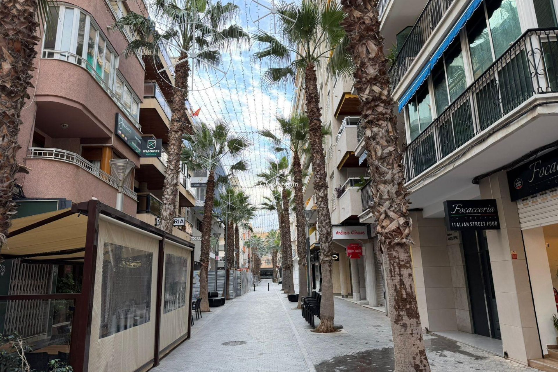 Wederverkoop - APPARTEMENT -
TORREVIEJA - Center