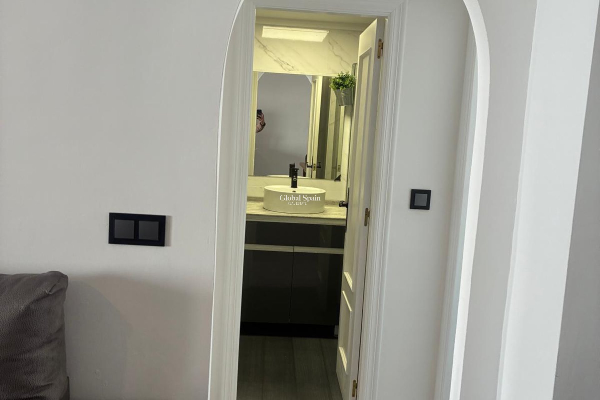 Wederverkoop - APPARTEMENT -
TORREVIEJA - Center