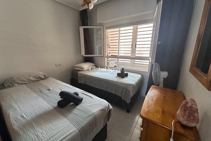 Wederverkoop - APPARTEMENT -
TORREVIEJA - Center
