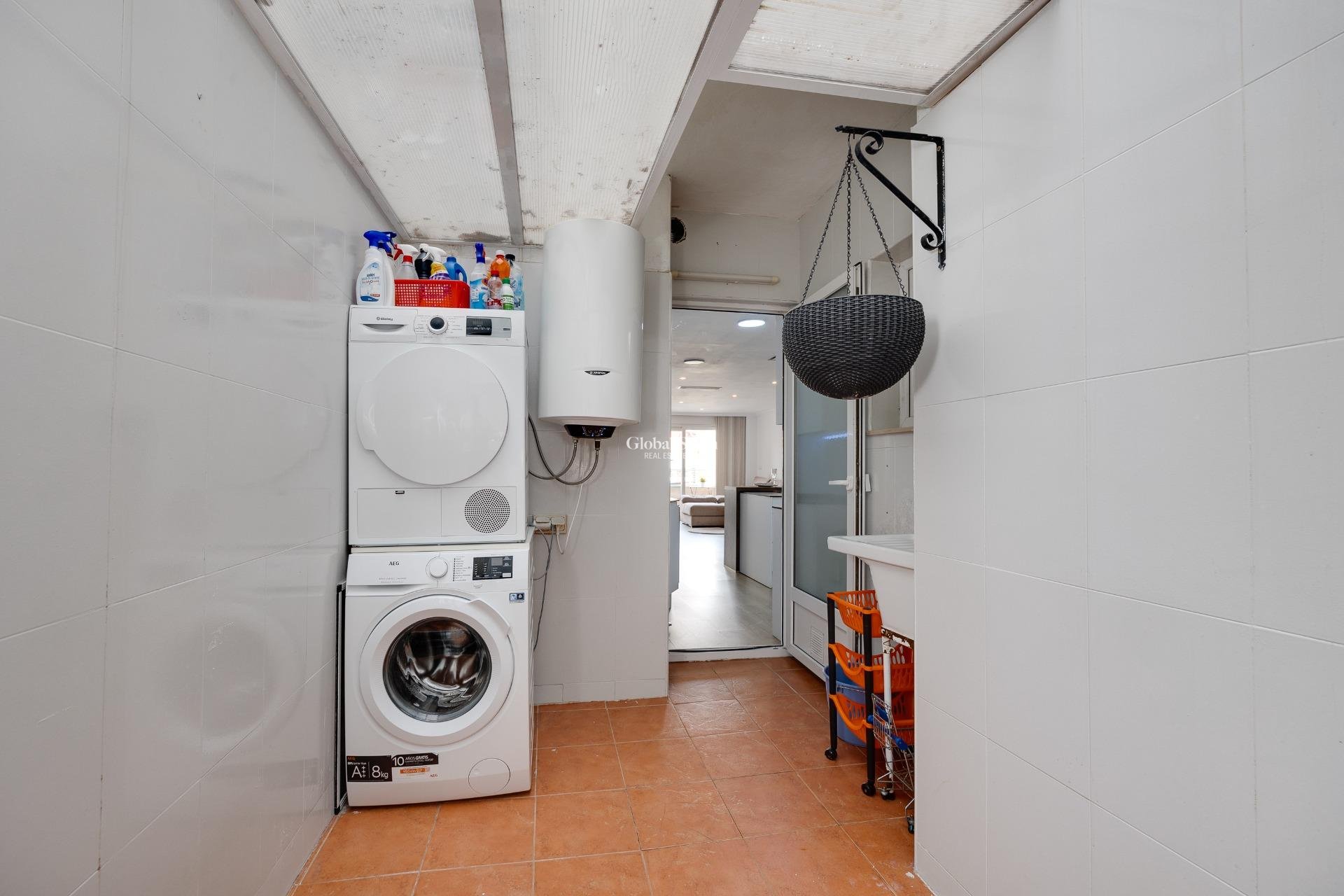 Wederverkoop - APPARTEMENT -
TORREVIEJA - Center