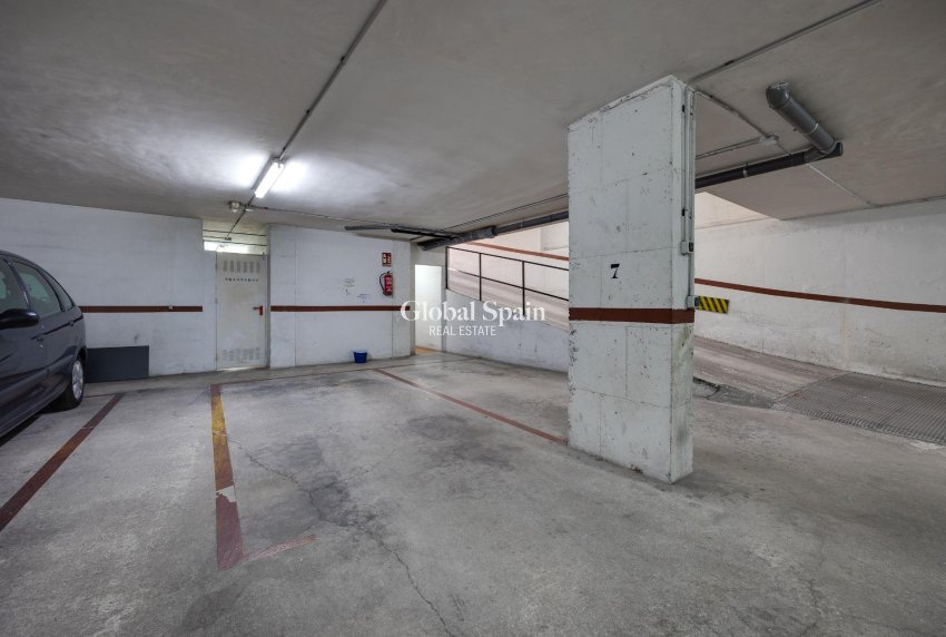 Wederverkoop - APPARTEMENT -
TORREVIEJA - Center