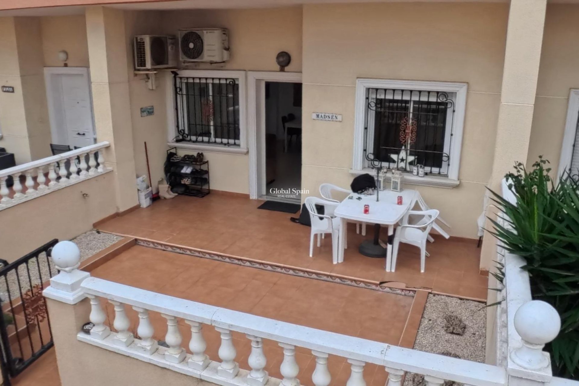 Wederverkoop - APPARTEMENT -
TORREVIEJA - Center