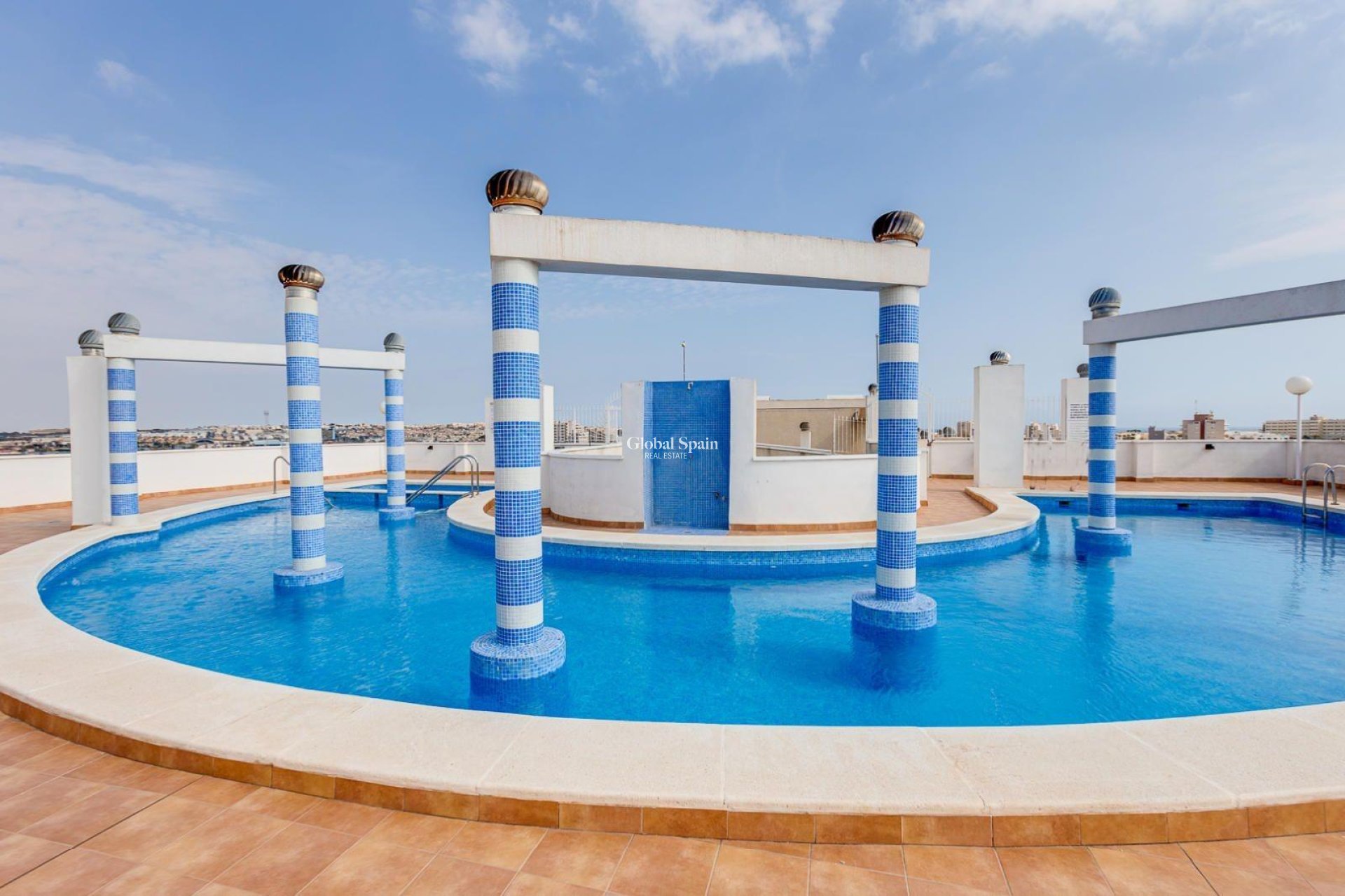 Wederverkoop - APPARTEMENT -
TORREVIEJA - Center
