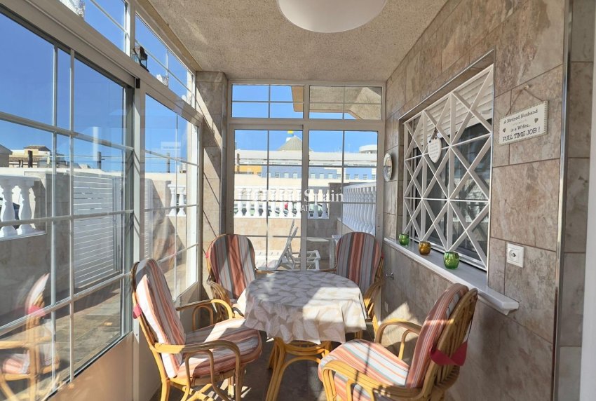 Wederverkoop - APPARTEMENT -
TORREVIEJA - Center