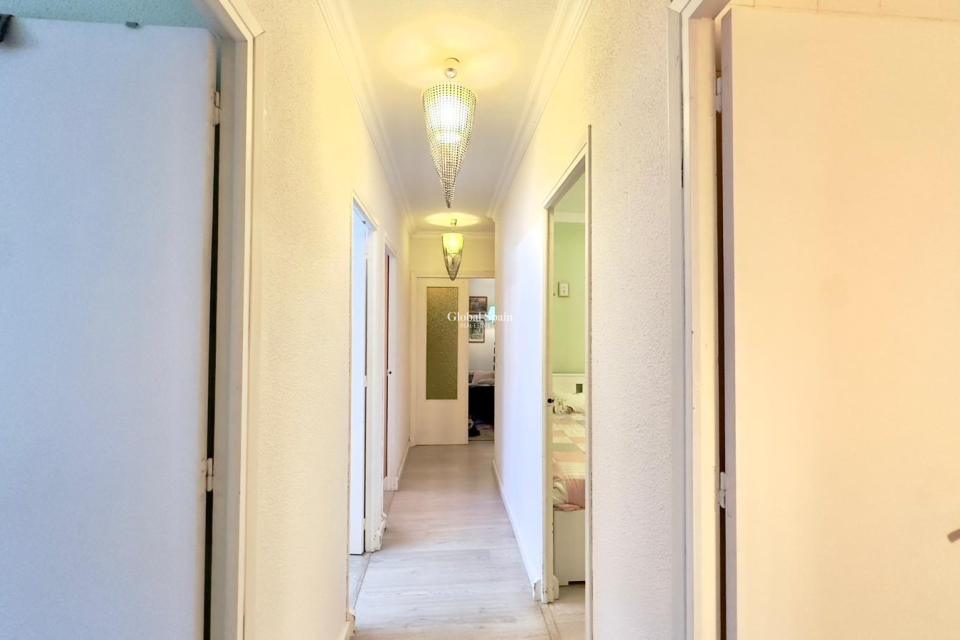 Wederverkoop - APPARTEMENT -
TORREVIEJA - Center