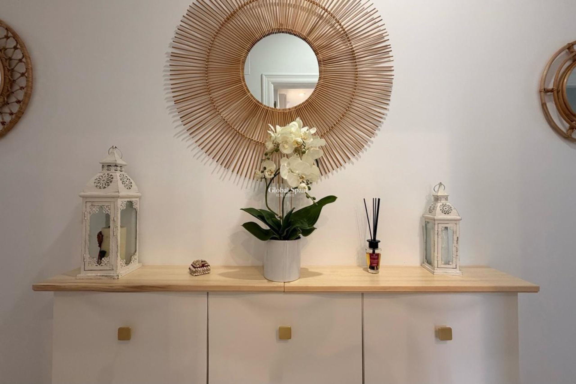 Wederverkoop - APPARTEMENT -
TORREVIEJA - Center