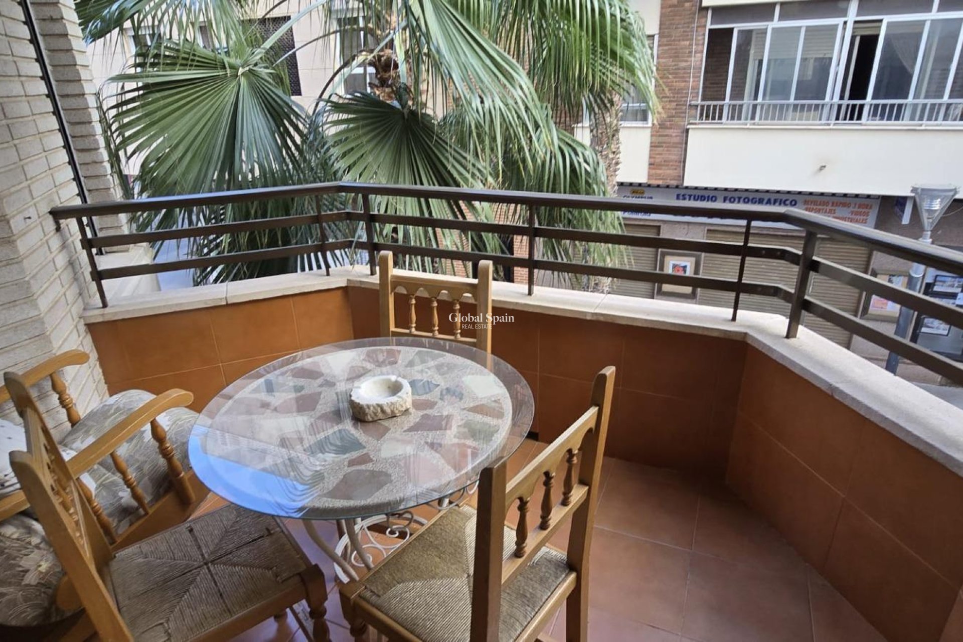 Wederverkoop - APPARTEMENT -
TORREVIEJA - Center