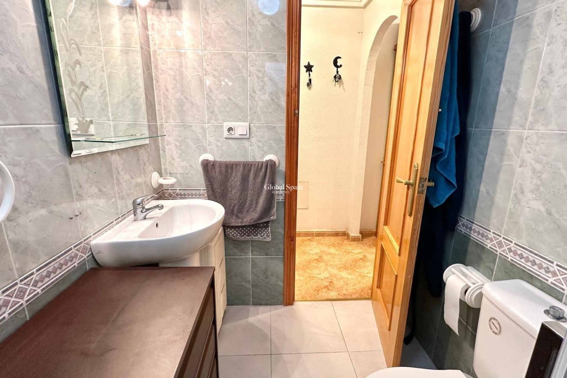 Wederverkoop - APPARTEMENT -
TORREVIEJA - Center