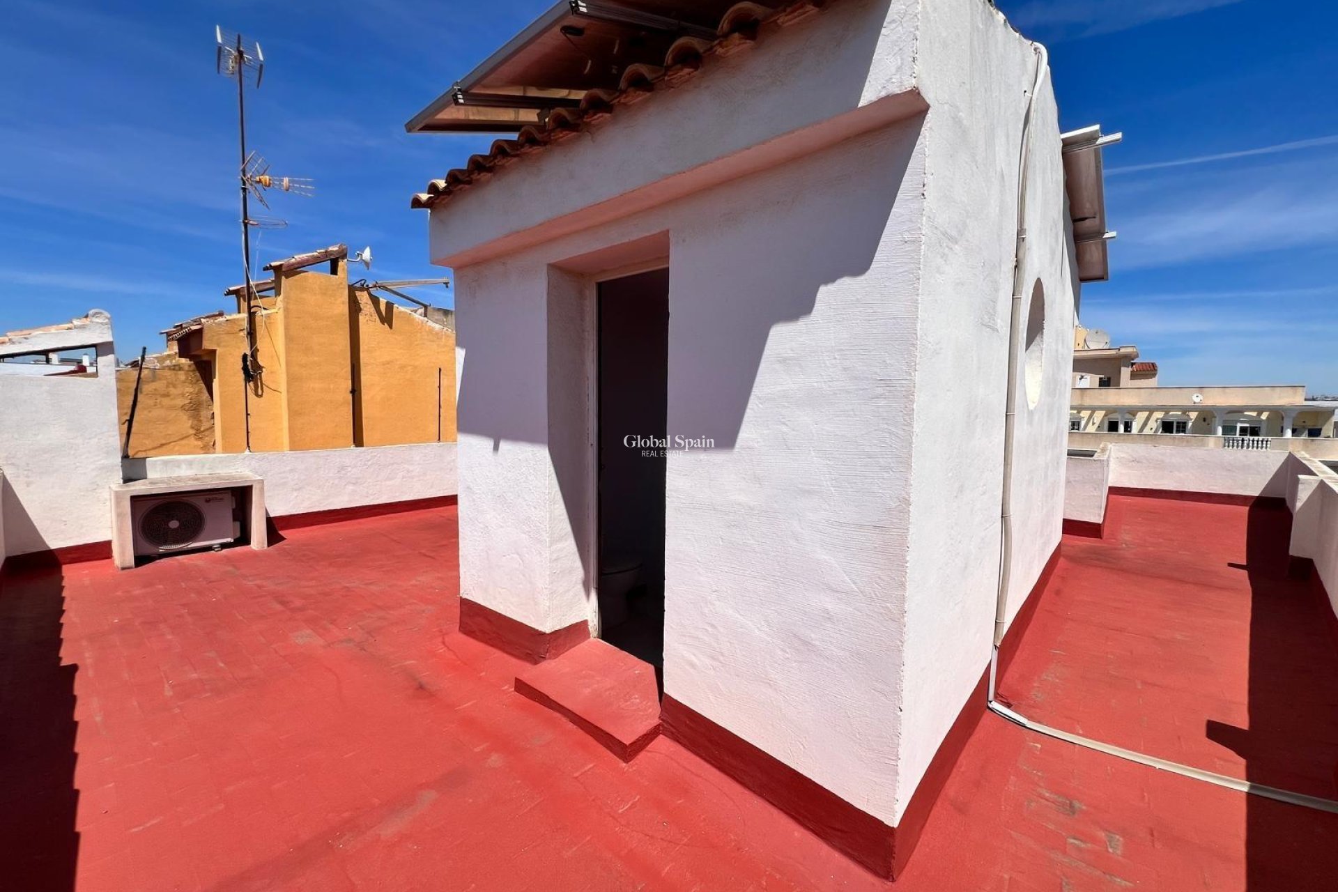 Wederverkoop - APPARTEMENT -
TORREVIEJA - Center