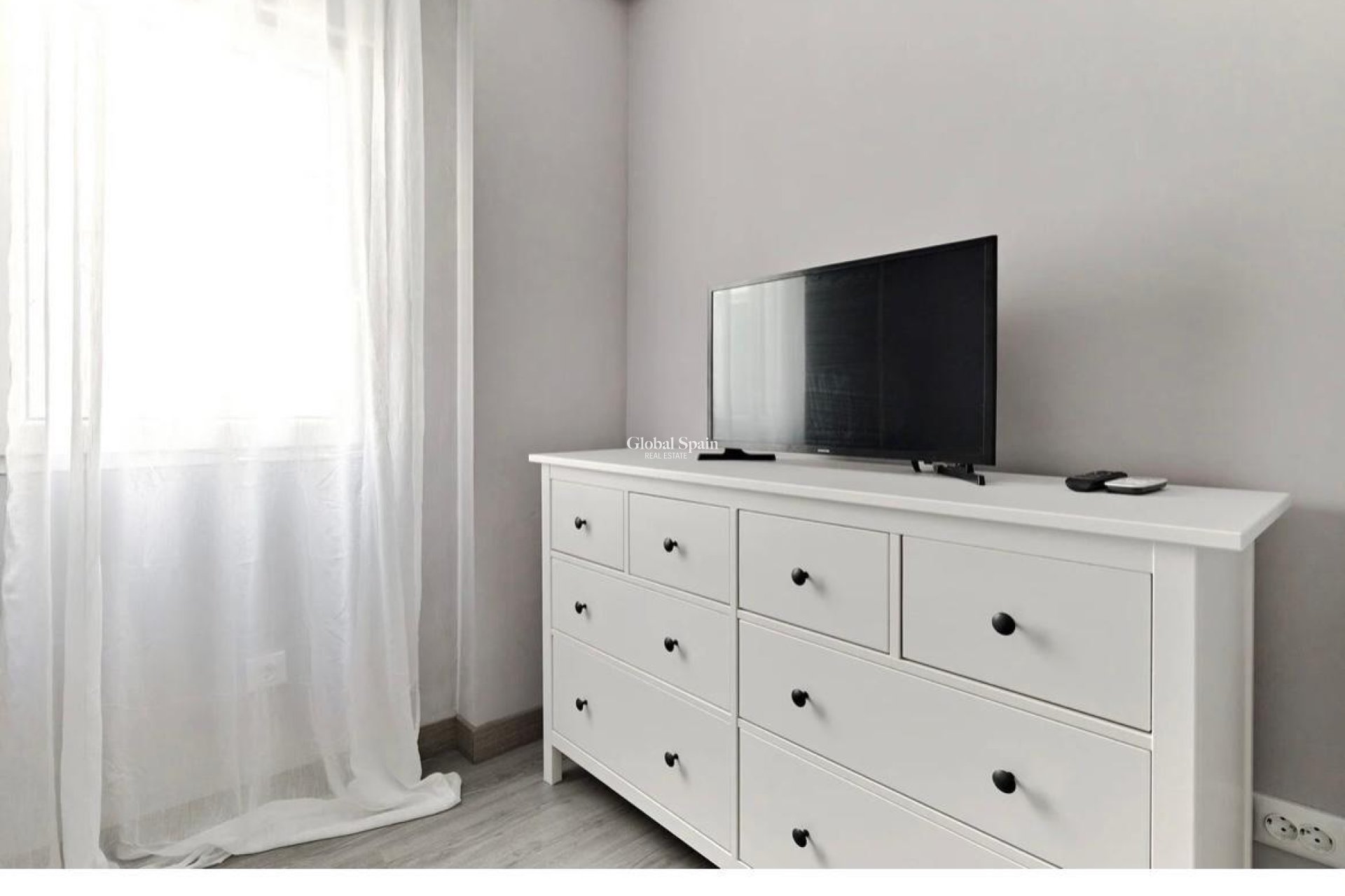 Wederverkoop - APPARTEMENT -
TORREVIEJA - Center