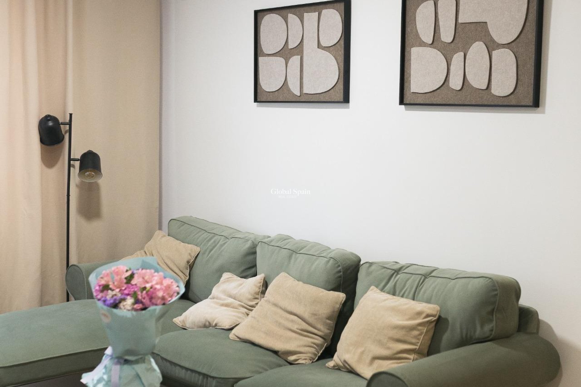 Wederverkoop - APPARTEMENT -
TORREVIEJA - Center