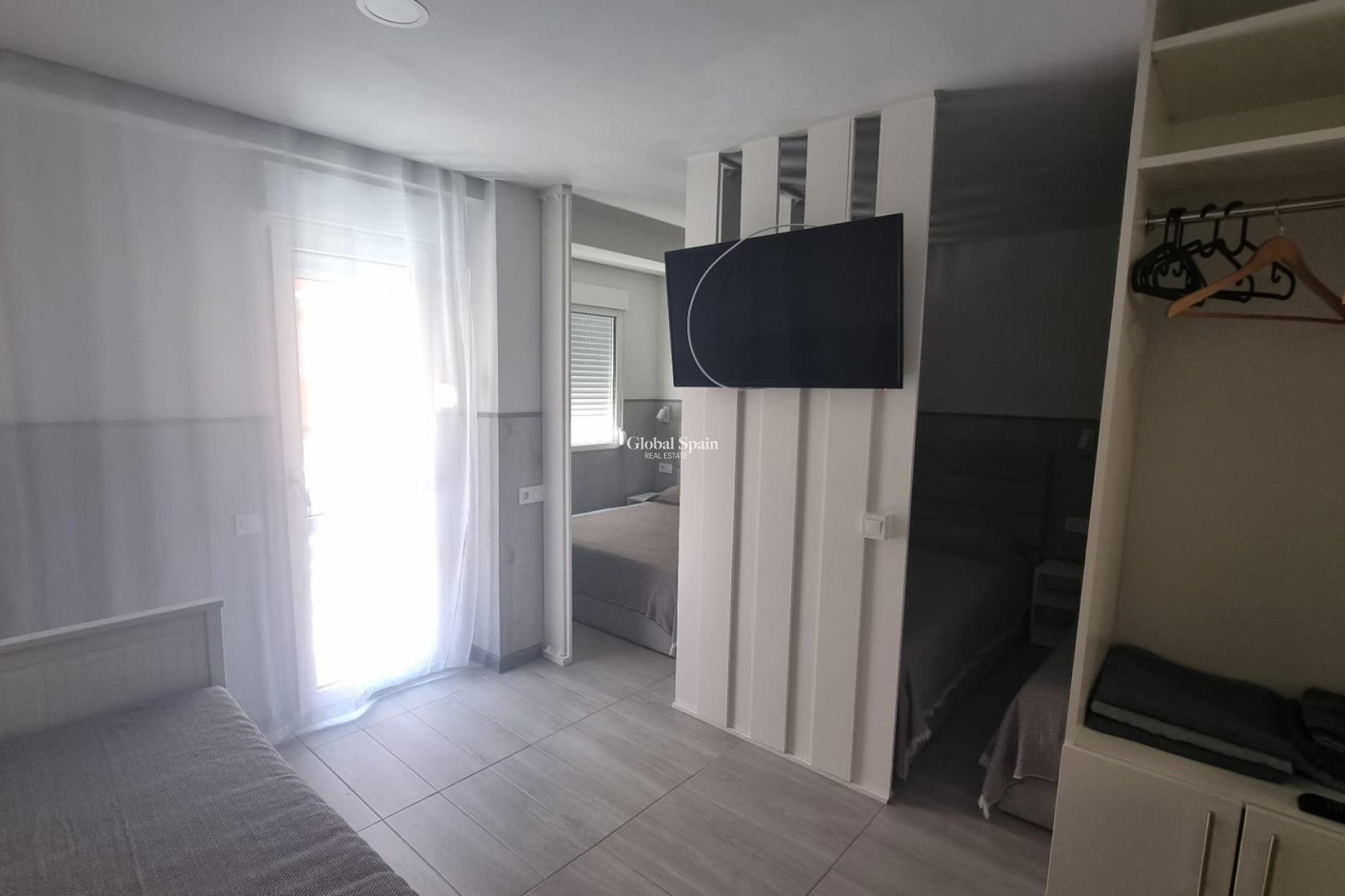 Wederverkoop - APPARTEMENT -
TORREVIEJA - Center