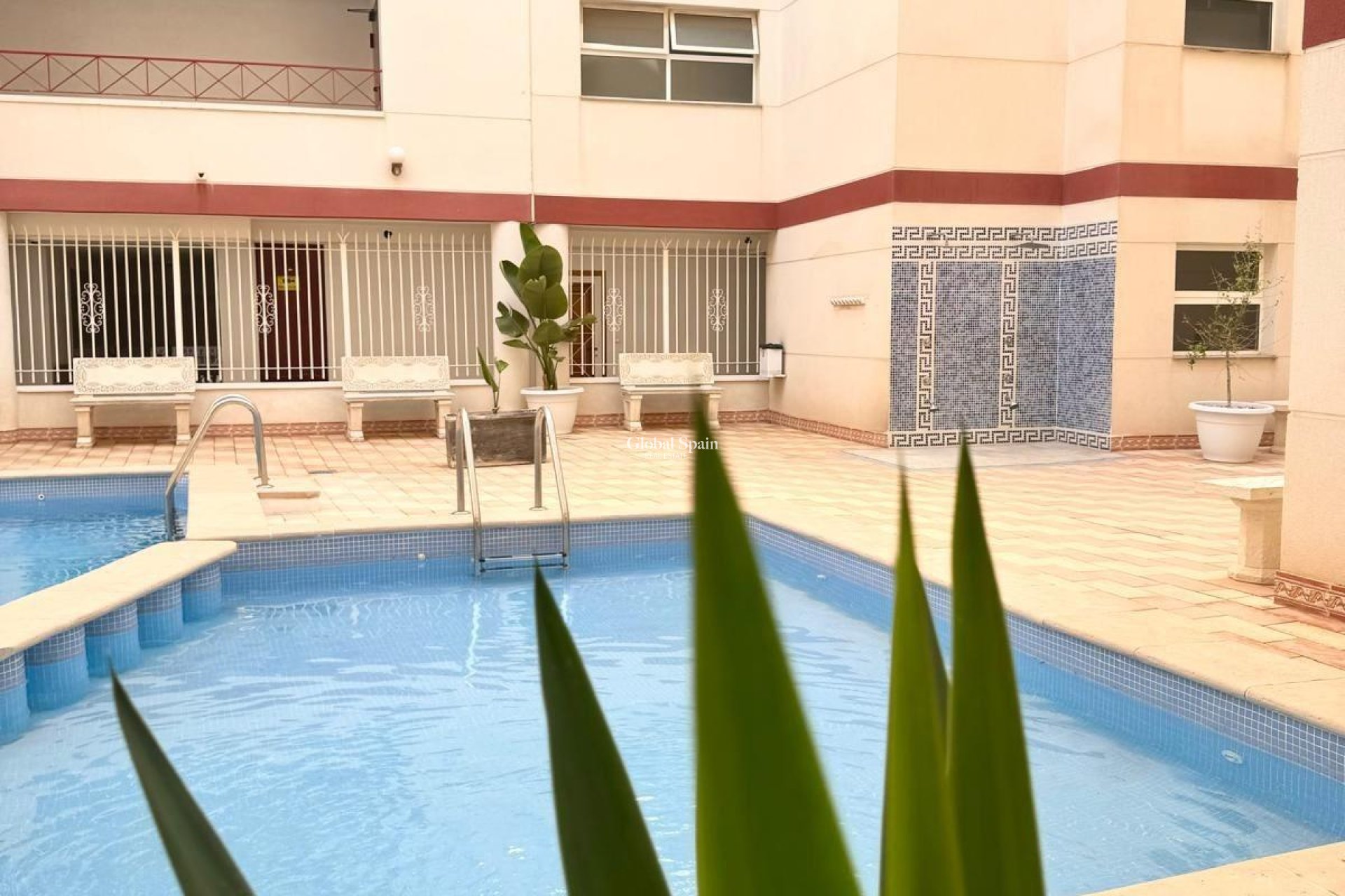 Wederverkoop - APPARTEMENT -
TORREVIEJA - Center