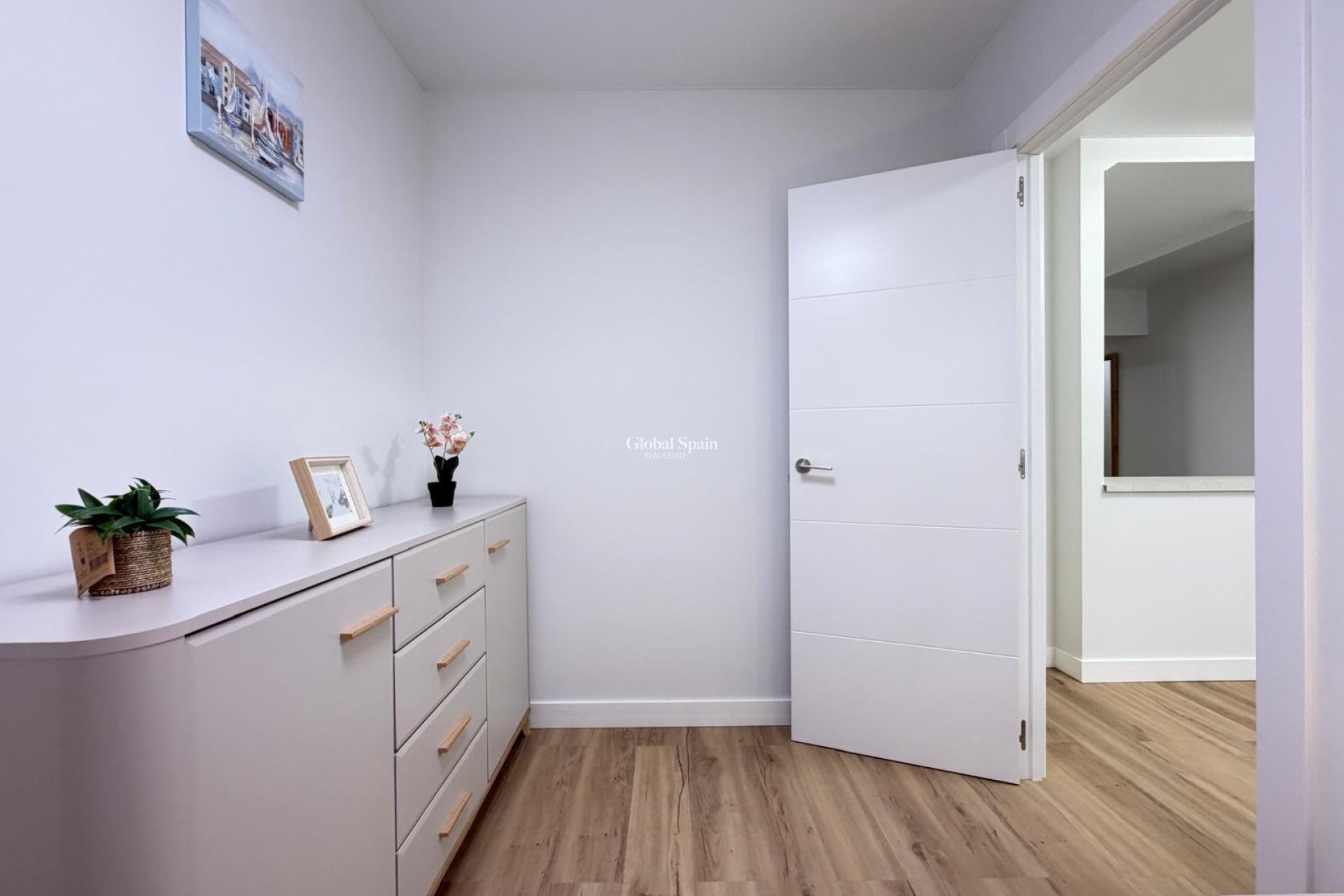 Wederverkoop - APPARTEMENT -
TORREVIEJA - Center