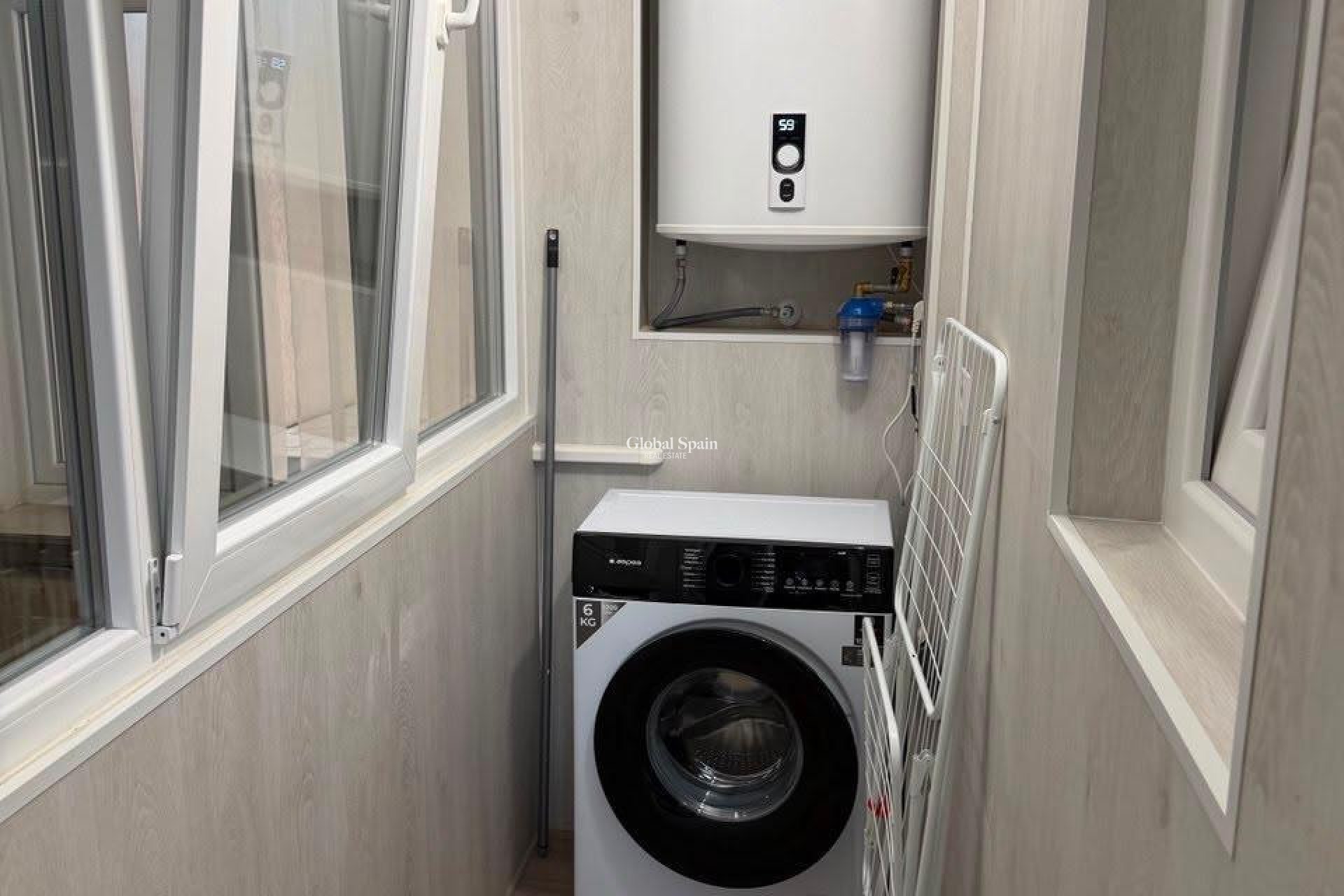 Wederverkoop - APPARTEMENT -
TORREVIEJA - Center