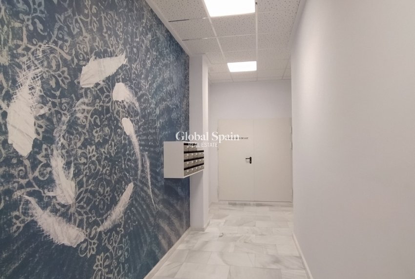 Wederverkoop - APPARTEMENT -
TORREVIEJA - CENTRE PLAYA DEL CURA LAS PISCINAS