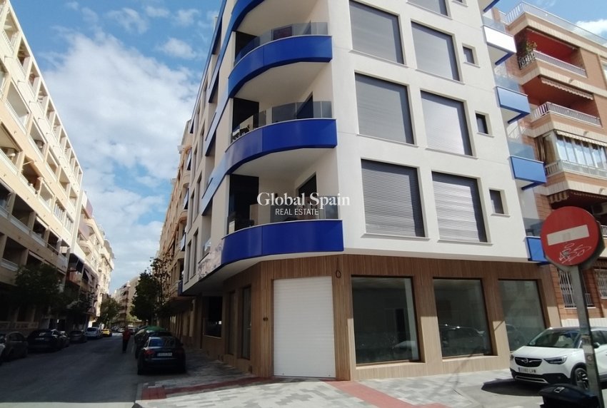 Wederverkoop - APPARTEMENT -
TORREVIEJA - CENTRE PLAYA DEL CURA LAS PISCINAS