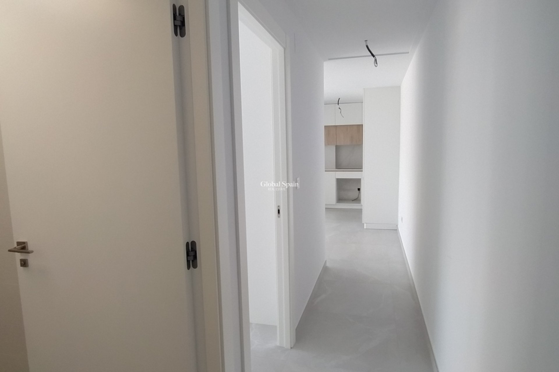 Wederverkoop - APPARTEMENT -
TORREVIEJA - CENTRE PLAYA DEL CURA LAS PISCINAS