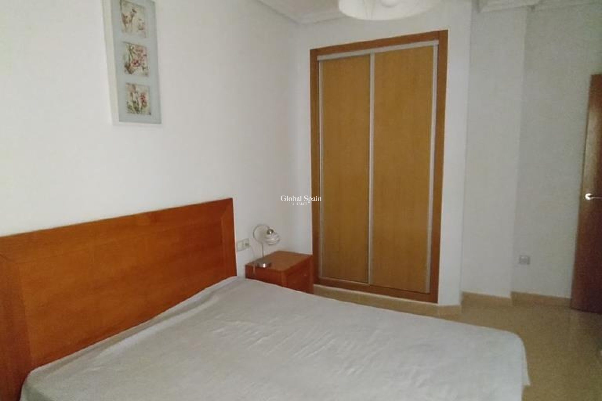 Wederverkoop - APPARTEMENT -
TORREVIEJA - CENTRO CASCO URBANO