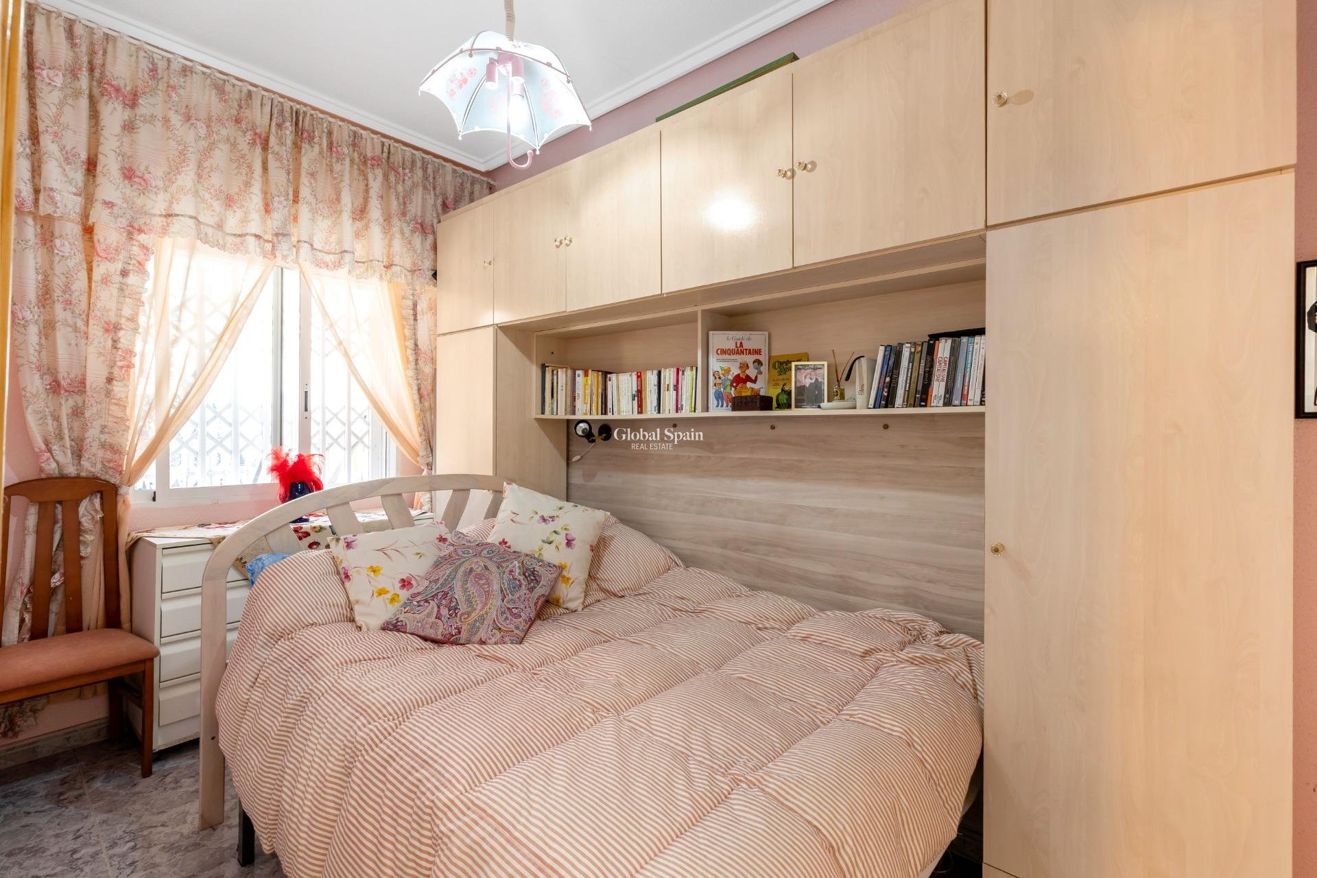 Wederverkoop - Appartement -
TORREVIEJA - Centro - Muelle Pesquero