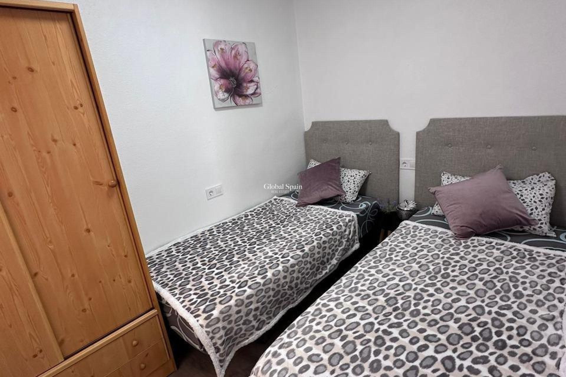 Wederverkoop - APPARTEMENT -
TORREVIEJA - Centro - Muelle Pesquero