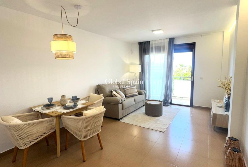 Wederverkoop - APPARTEMENT -
TORREVIEJA - Centro - Muelle Pesquero