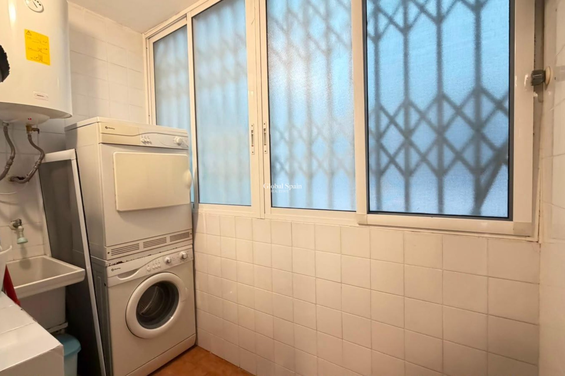 Wederverkoop - APPARTEMENT -
TORREVIEJA - Centro - Muelle Pesquero