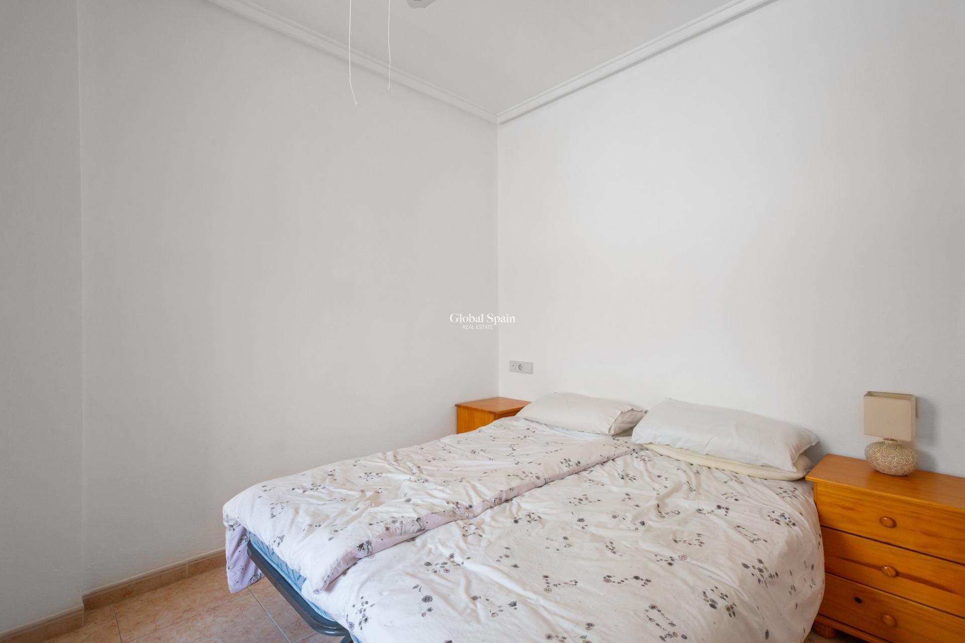 Wederverkoop - Appartement -
TORREVIEJA - Centro