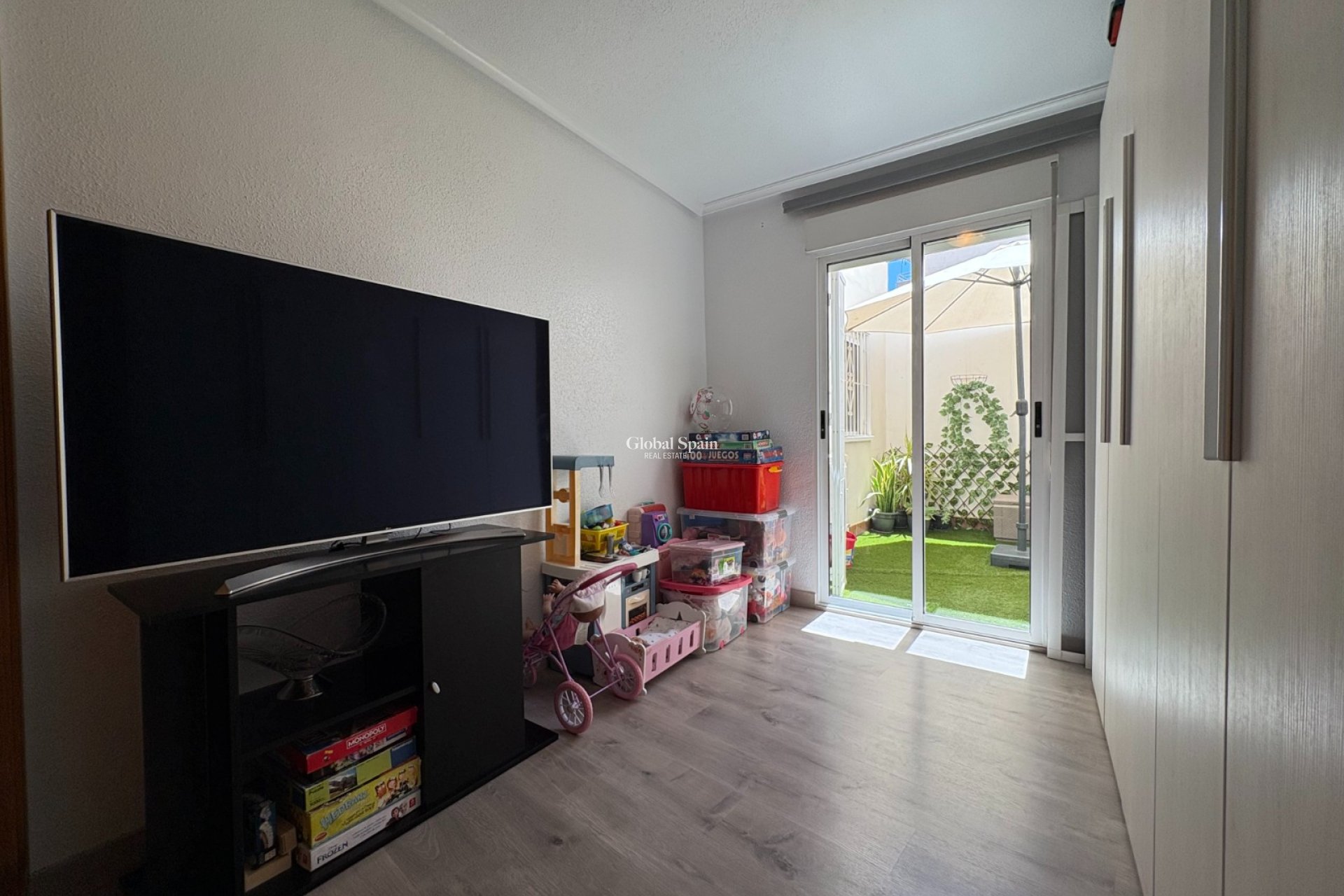 Wederverkoop - Appartement -
TORREVIEJA - Centro