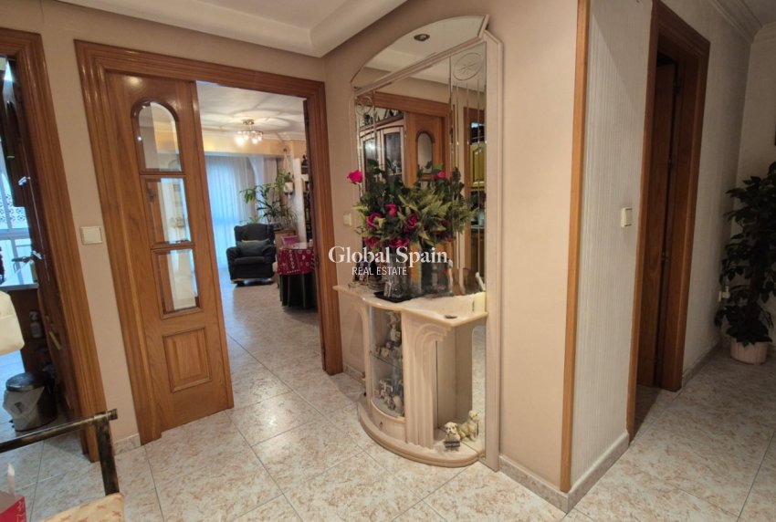 Wederverkoop - Appartement -
TORREVIEJA - Costa Blanca Sur