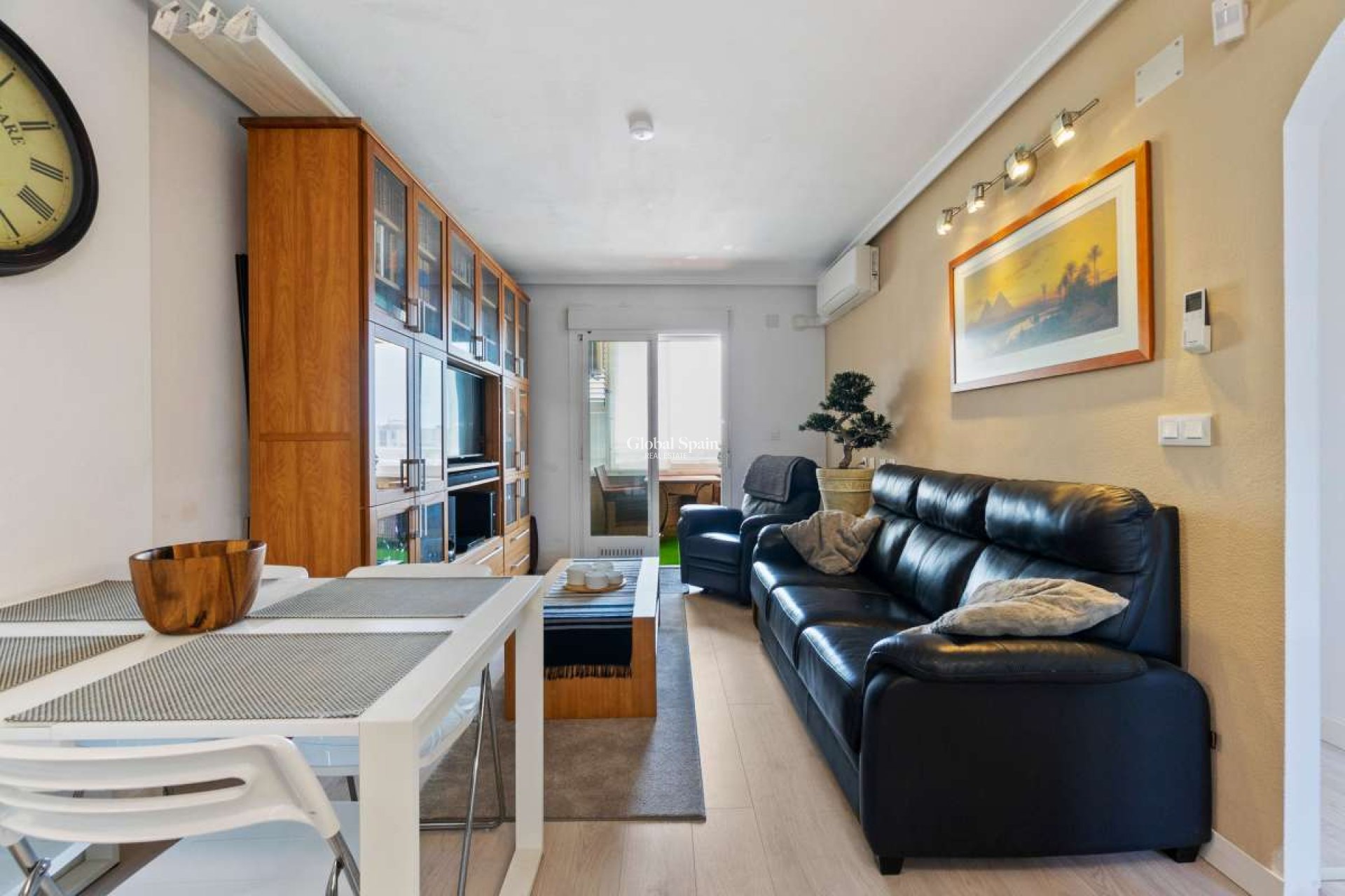 Wederverkoop - APPARTEMENT -
TORREVIEJA - Costa Blanca