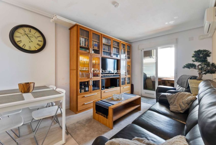 Wederverkoop - APPARTEMENT -
TORREVIEJA - Costa Blanca