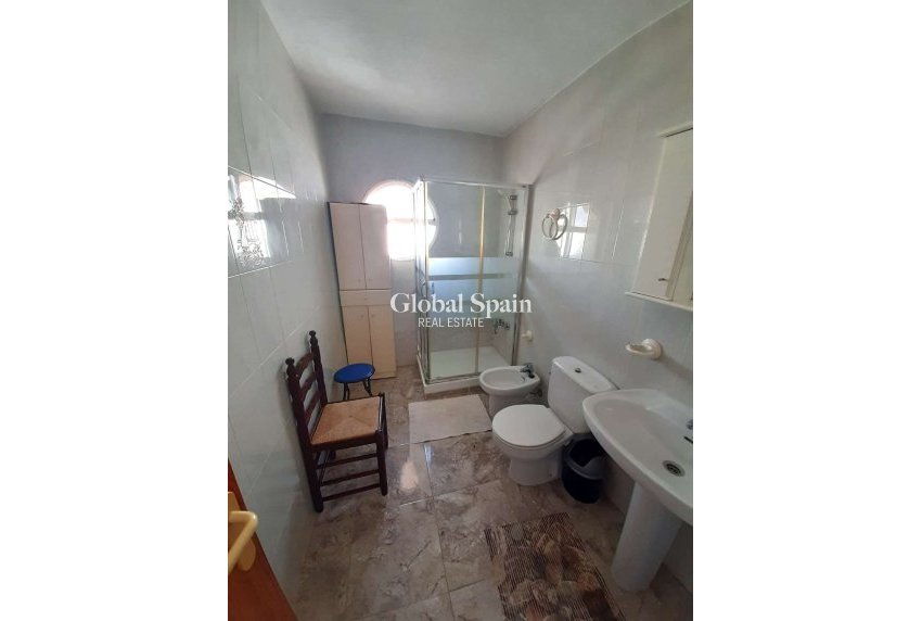 Wederverkoop - APPARTEMENT -
TORREVIEJA - Costa Blanca