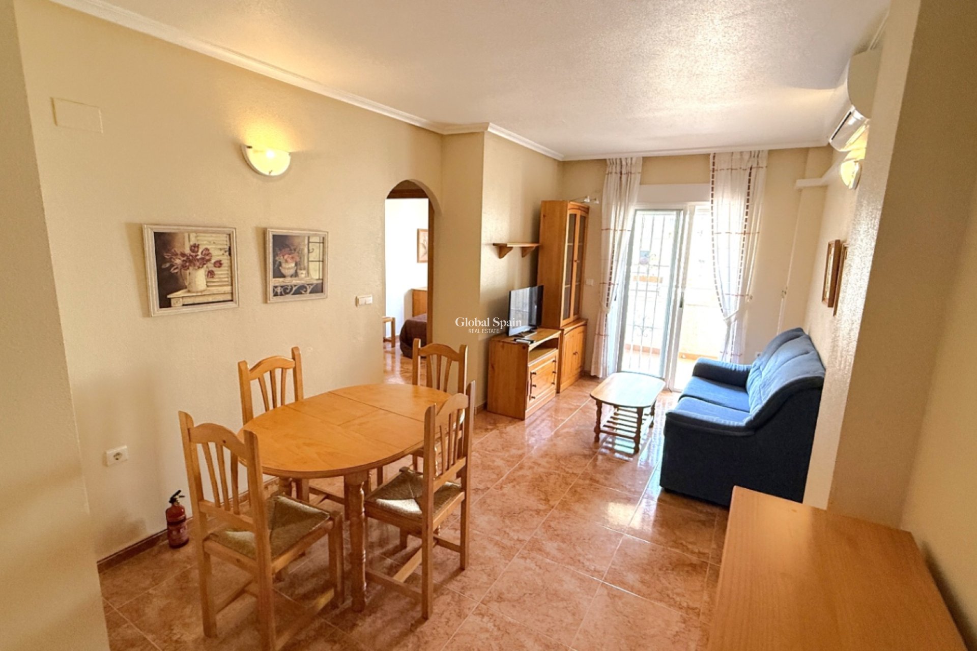 Wederverkoop - APPARTEMENT -
TORREVIEJA - Costa Blanca