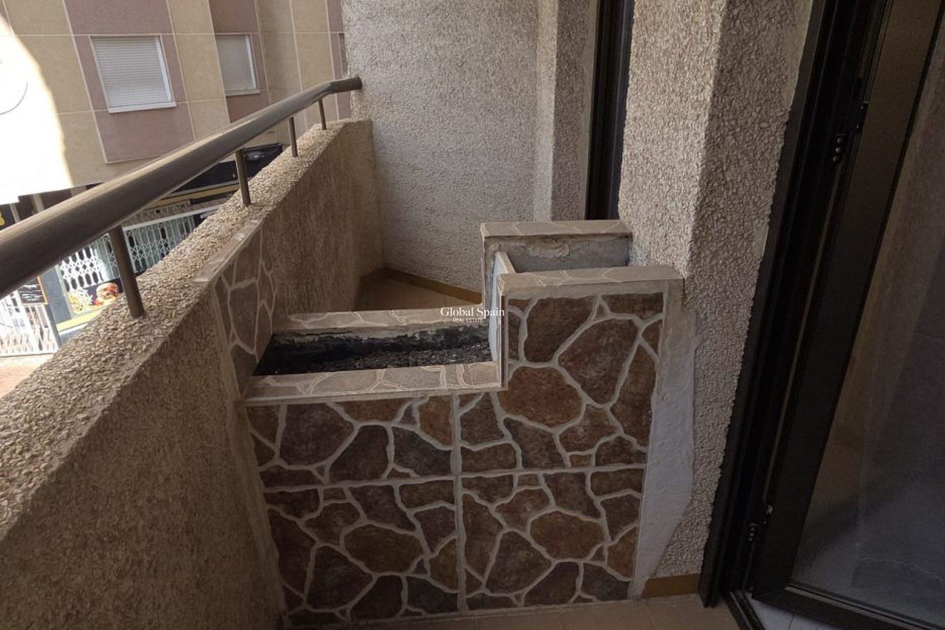 Wederverkoop - APPARTEMENT -
TORREVIEJA - Costa Blanca