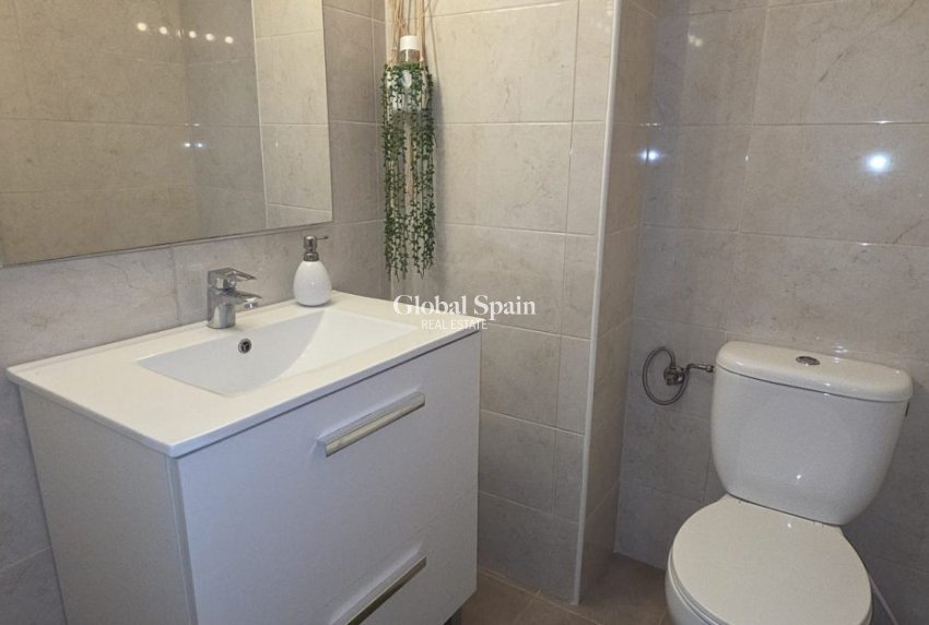 Wederverkoop - APPARTEMENT -
TORREVIEJA - Costa Blanca